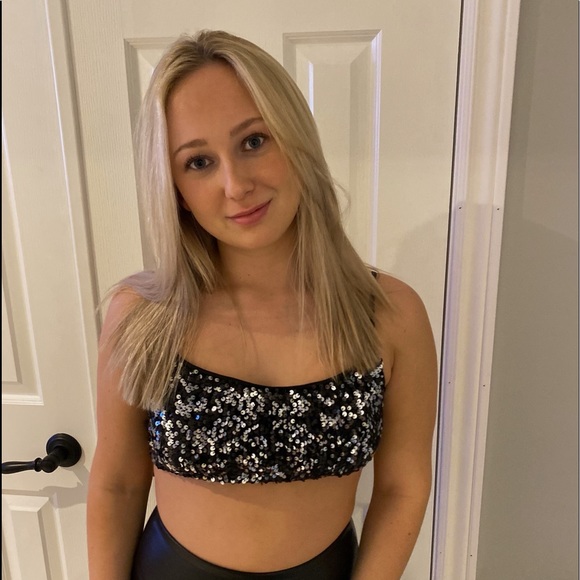 Meet your Posher, Mikayla - Picture 1 of 1